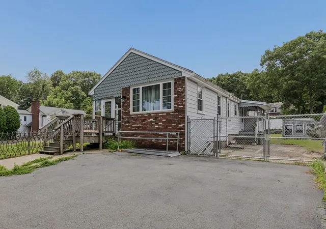 1st image of 42 B St, Lynn, MA 01905 | MLS# 73560464