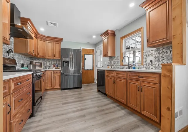 2nd image of 42 B St, Lynn, MA 01905 | MLS# 73560464