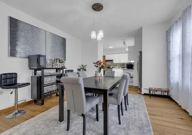 4th image of 64 Commonwealth Rd, Watertown, MA 02472