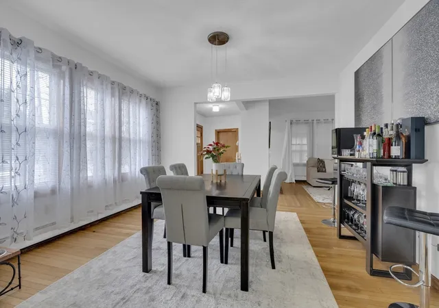 5th image of 64 Commonwealth Rd, Watertown, MA 02472