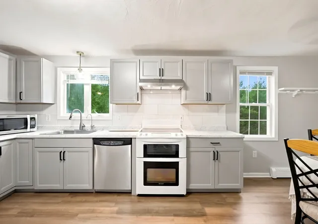 2nd image of 11 Elmwood Dr, Berkley, MA 02779 | MLS# 73540844