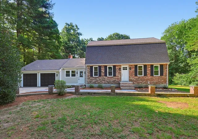 Photo 3 of Sale Pending at 8 Cook Rd, Foxboro, MA 02035 | MLS# 73550863 | Listing updated on 2026-08-20