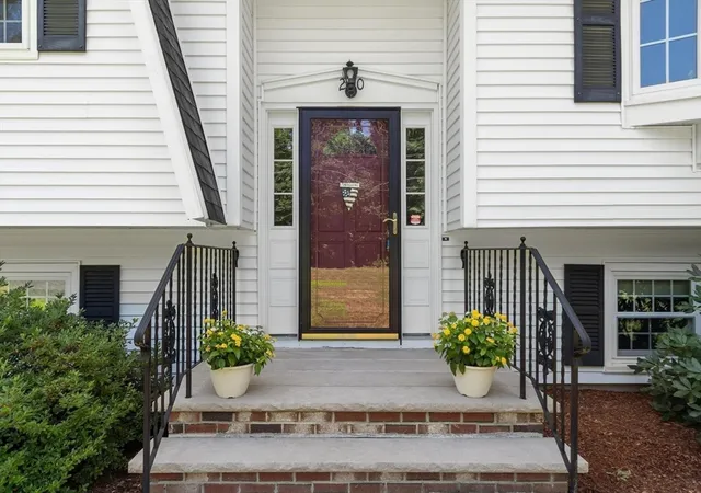 4th image of 22 Northgate Rd, Tewksbury, MA 01876 | MLS# 73555172