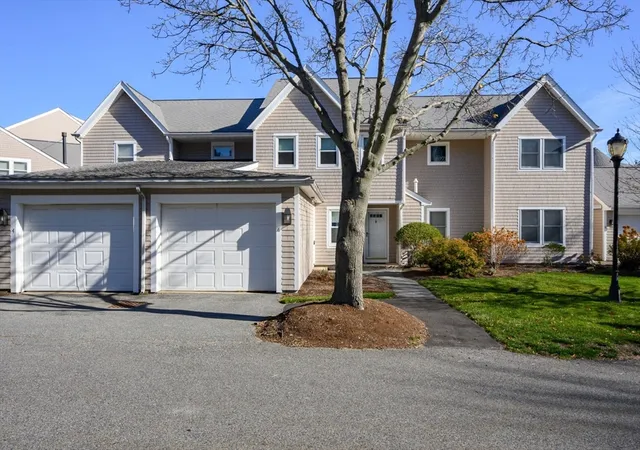 2nd image of 6 Schooner Ln #6, Quincy, MA 02171 | MLS# 73456660