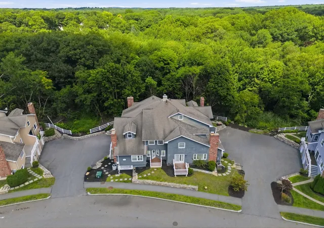 2nd image of 28 Carnation Cir, Reading, MA 01867