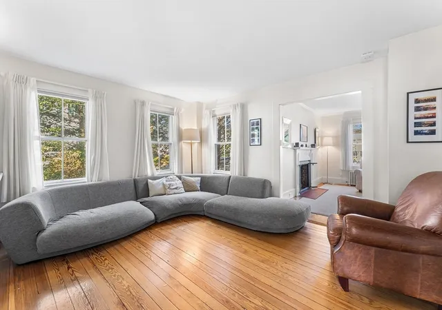 Homes for sale in Wellesley, MA | 29 Cottage St, Wellesley, MA 02482 | MLS# 73500976