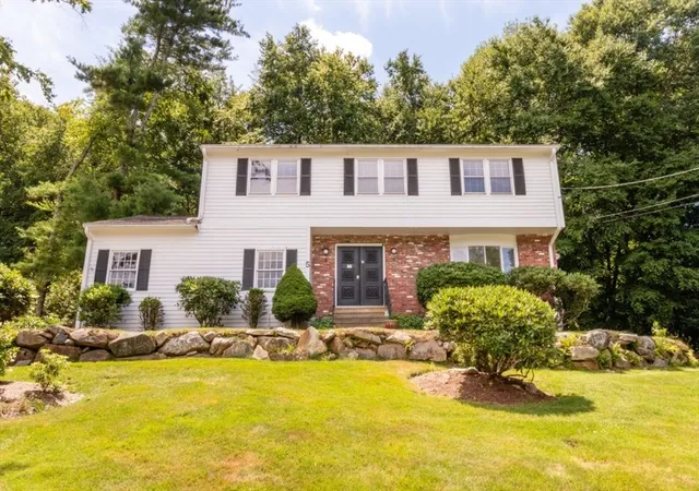 1st image of 5 Tomkins Ln, Framingham, MA 01702 | MLS# 73552499