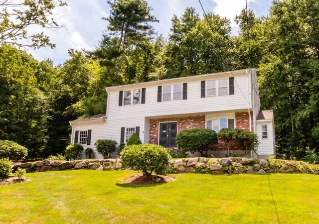 2nd image of 5 Tomkins Ln, Framingham, MA 01702 | MLS# 73552499