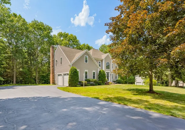 Photo 2 of Single family home for sale at 43 Northern Spy Rd, Franklin, MA 02038 | MLS# 73549556 | Listing updated on 2026-09-13