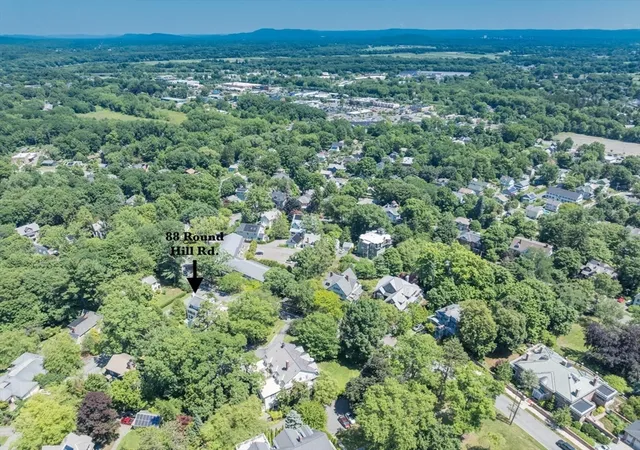 Homes for sale in Northampton, MA | 88 Round Hill Rd, Northampton, MA 01060 | Houzeo