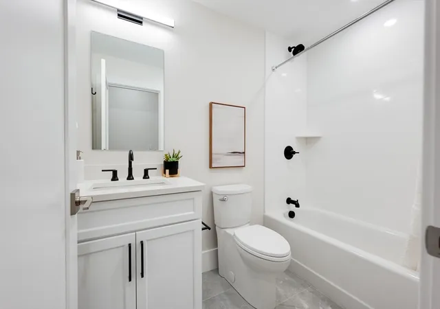 18th image of 62 Foundry St #202, Wakefield, MA 01880 | MLS# 73492736