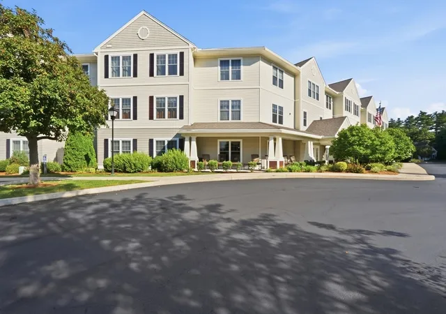 3rd image of 7 Crescent Way #306, Fiskdale, MA 01518 | MLS# 73561373