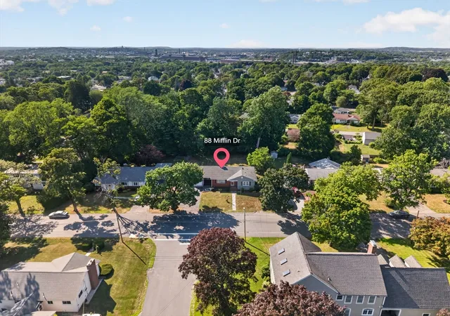 2nd image of 88 Mifflin Dr, North Andover, MA 01845 | MLS# 73556303