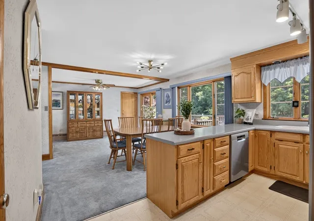 5th image of 88 Mifflin Dr, North Andover, MA 01845 | MLS# 73556303