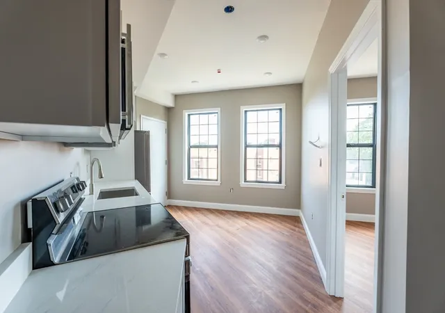 Photo 1 of Condominium at 13 Nahant St #4D, Lynn, MA 01902 | MLS# 73284103 |  | Sold on 2025-10-10