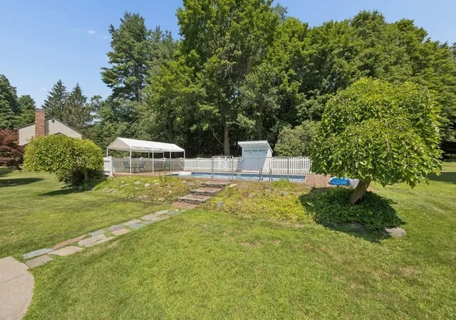40th image of 15 Winter Street, Northborough, MA 01532 | MLS# 73557395