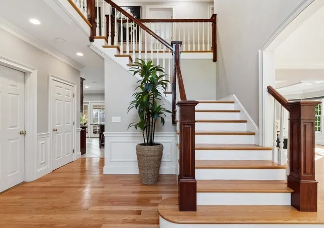 Photo 3 of Single family home for sale at 231 Gulf St, Shrewsbury, MA 01545 | MLS# 73537341 | Listing updated on 2026-09-13
