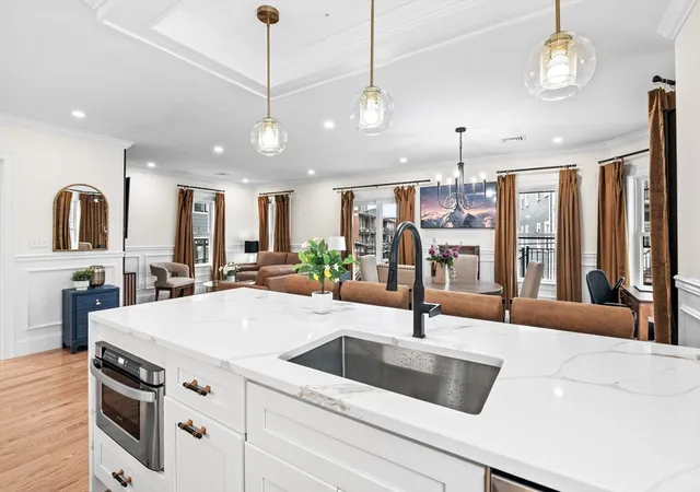3rd image of 6 Weld Hill, Jamaica Plain, MA 02130 | MLS# 73554879