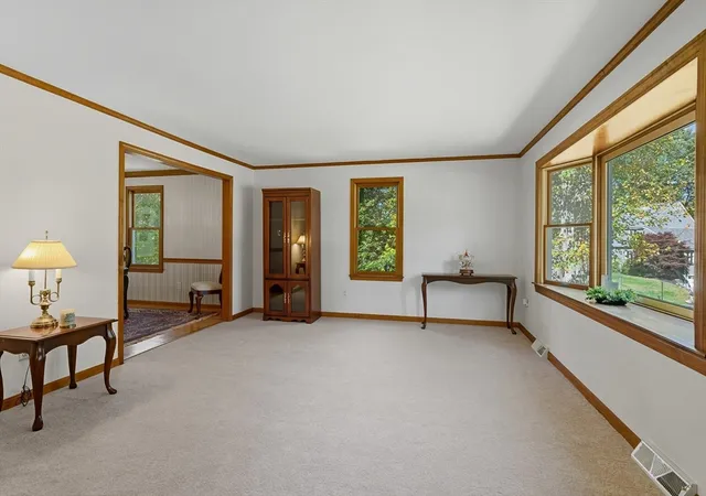 Photo 3 of Sale Pending at 114 Lodi Rd, Marlborough, MA 01752 | MLS# 73441517 | Listing updated on 2026-01-13