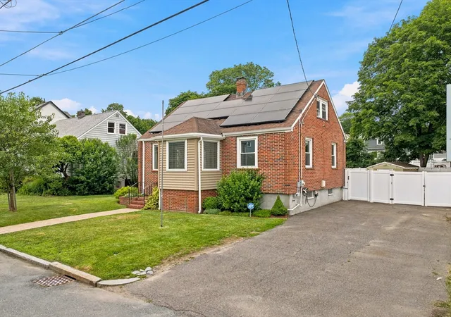 Photo 1 of Sale Pending at 32 N Mountain, Melrose, MA 02176 | MLS# 73546244 | Listing updated on 2026-09-23