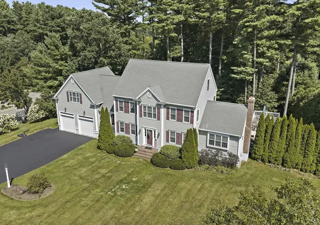 1st image of 49 Lantern Ln, Pembroke, MA 02359 | MLS# 73566705