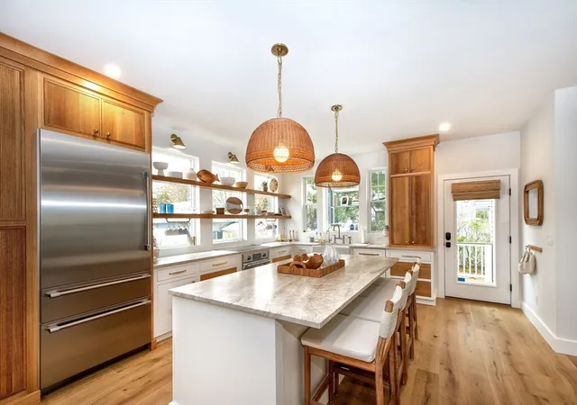 2nd image of 6 Touraine Ave, Hull, MA 02045 | MLS# 73567365