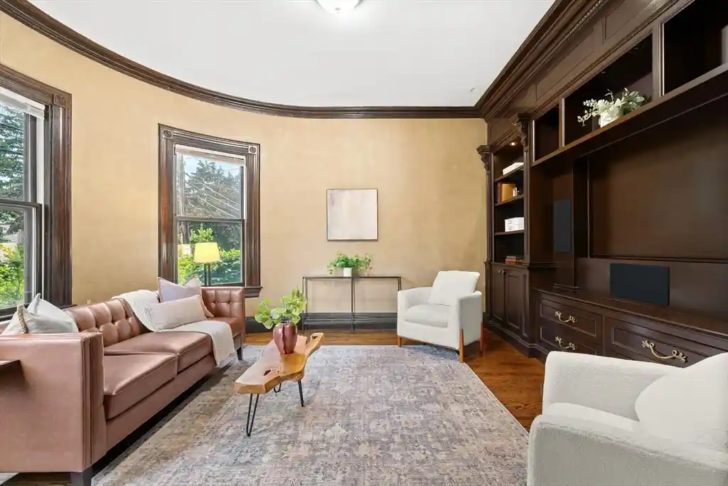 Listing Photo 2 - Condo for sale in 14 Wellington St located at 14 Wellington St, Arlington, MA 02476 - Unit 14 Wellington St
