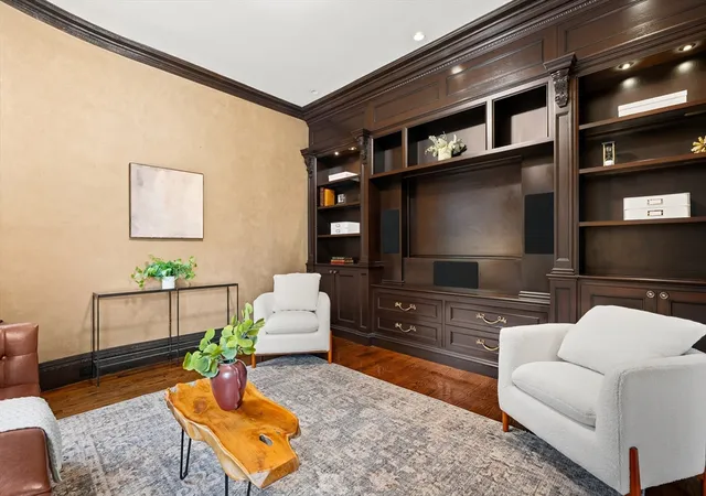 4th image of 14 Wellington St #1, Arlington, MA 02476 | MLS# 73541308
