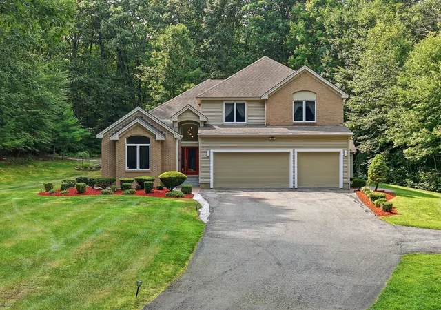 2nd image of 15 Merrill Rd, Merrimack, NH 03054 | MLS# 73563455