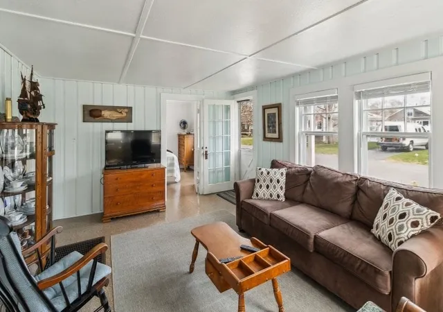 5th image of 10 Surf Avenue, Wareham, MA 02571 | MLS# 73472990