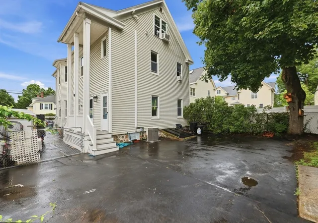 4th image of 110 Marblehead St, North Andover, MA 01845 | MLS# 73557417
