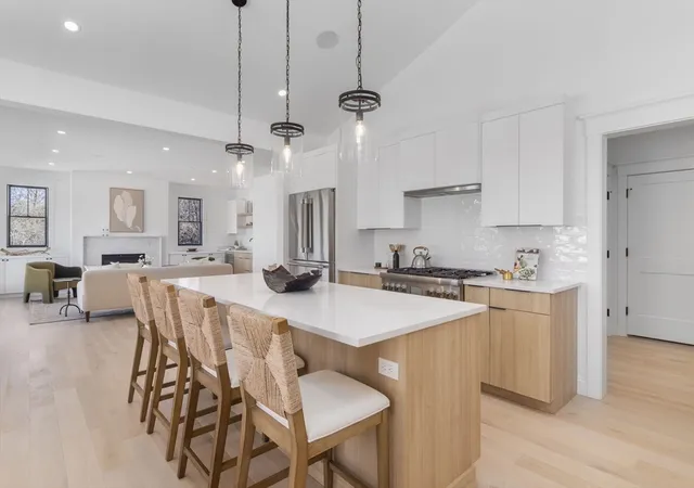 5th image of 5 Lookout Lane, Portsmouth, RI 02871 | MLS# 73501035