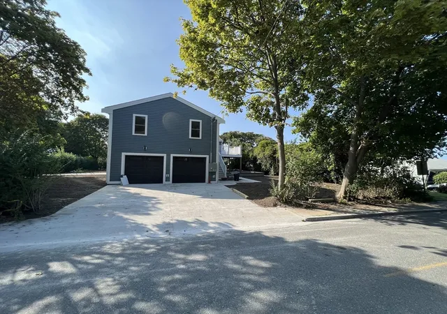 4th image of 4 Ripley Rd, Hull, MA 02045 | MLS# 73417761