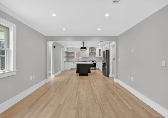 3rd image of 29 Hanson St, Boston, MA 02118