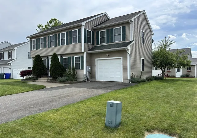 Homes for sale in Springfield, MA | 266 Christopher Dr, Springfield, MA 01119 | MLS# 73526795