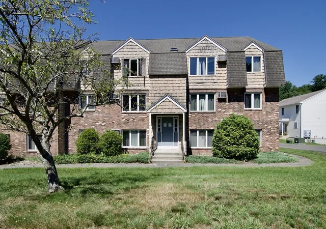 1st image of 3162 Main St #3162, Bondsville, MA 01009 | MLS# 73549131