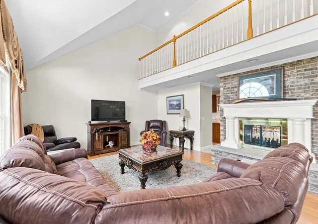 4th image of 10 Edna Cir, East Freetown, MA 02717 | MLS# 73564274