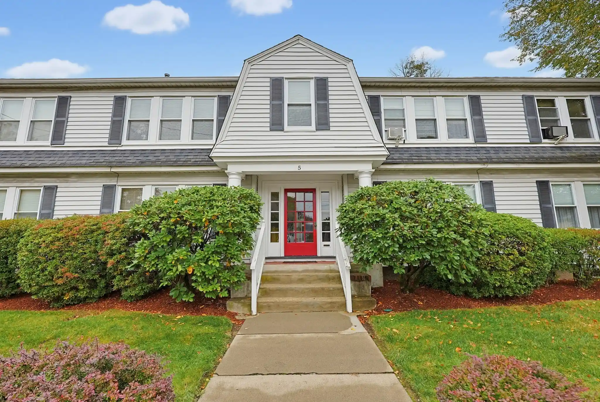 Listing Photo 1 - Condo for sale in 5 Walnut St located at 5 Walnut St, Framingham, MA 02492 - Unit 5 Walnut St