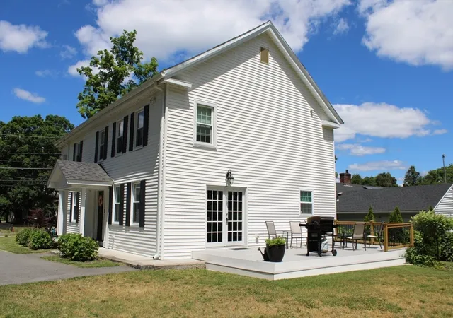 Homes for sale in Lancaster, MA | 307 Main St, Lancaster, MA 01523 | MLS# 73537309