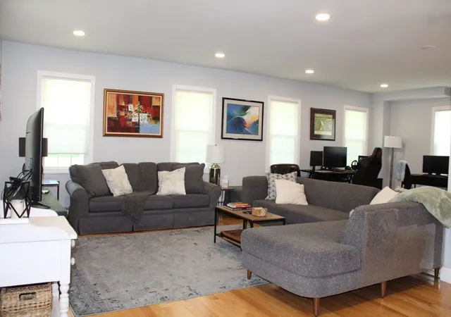 Homes for sale in Lancaster, MA | 307 Main St, Lancaster, MA 01523 | MLS# 73537309