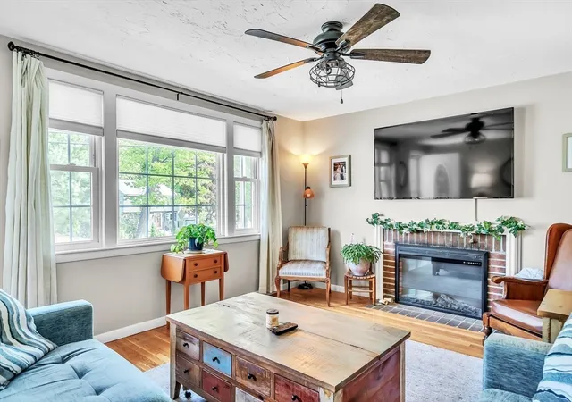 Homes for sale in Burlington, MA | 39 Mill St, Burlington, MA 01803 | MLS# 73524630