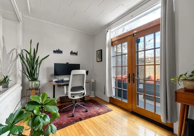 Homes for sale in Boston, MA | 63 Maverick Sq, Boston, MA 02128