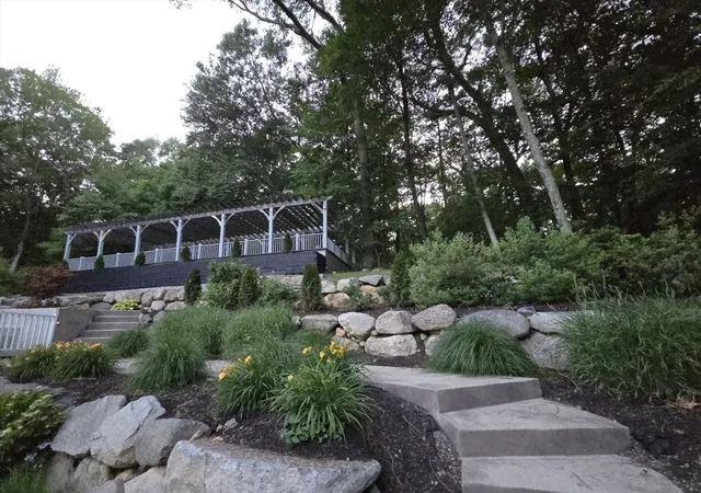 Homes for sale in Lincoln, MA | 190 Bedford Rd, Lincoln, MA 01773 | MLS# 73538913