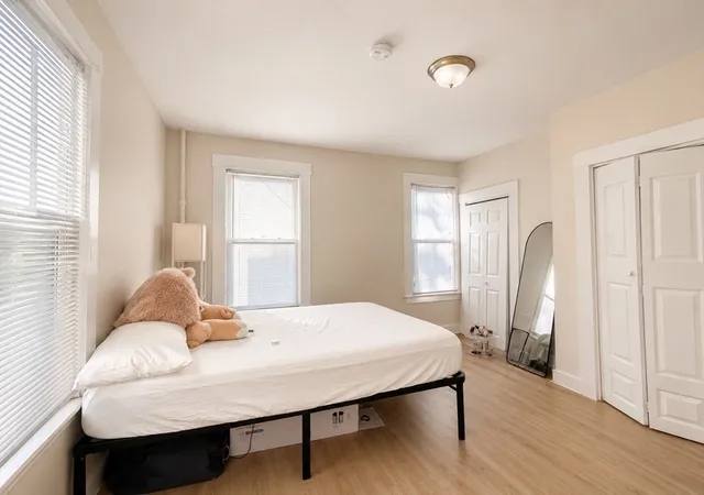 Listing Photo 2 - Condo for sale in building located at 23-25 Inman St, Cambridge, MA 02139 - Unit #