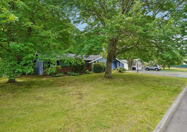 26th image of 237 Hovenden Ave, Brockton, MA 02302 | MLS# 73540398