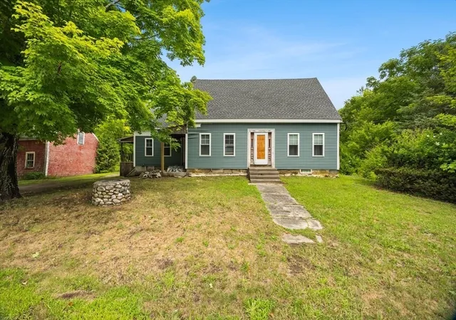 1st image of 551 Tremont St, Taunton, MA 02780 | MLS# 73550612