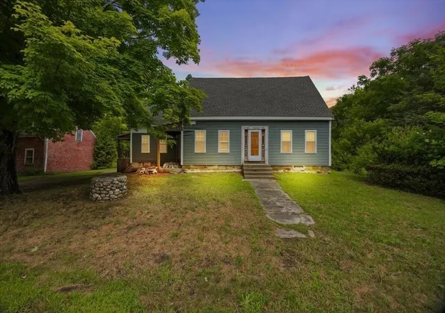 28th image of 551 Tremont St, Taunton, MA 02780 | MLS# 73550612