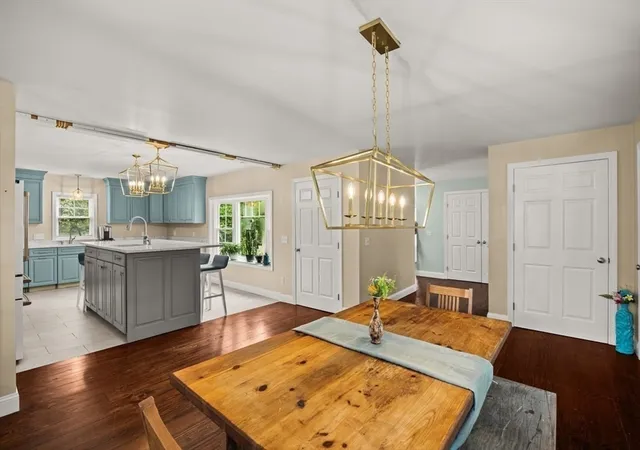 3rd image of 551 Tremont St, Taunton, MA 02780 | MLS# 73550612