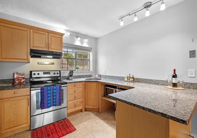 5th image of 4 Robinwood Avenue #6, Jamaica Plain, MA 02130 | MLS# 73552582