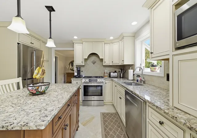 Homes for sale in Taunton, MA | 30 Princess Pine Circle, Taunton, MA 02780 | MLS# 73525751